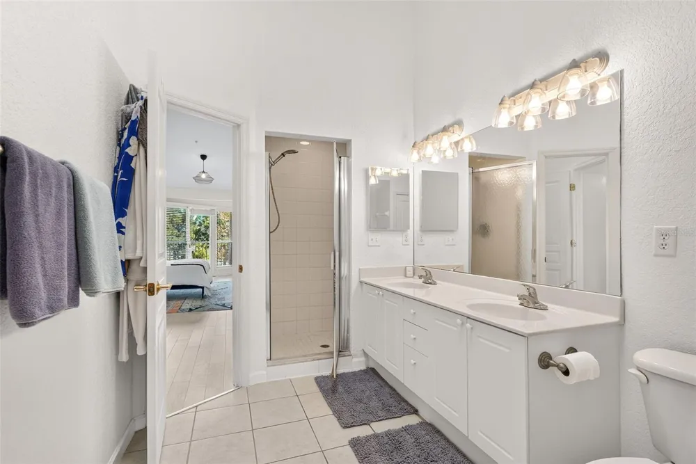 106 BRENT CIRCLE Oldsmar, FL 34677