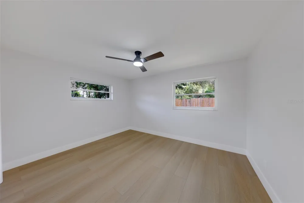 471 SIERRA CIRCLE E Largo, FL 33770