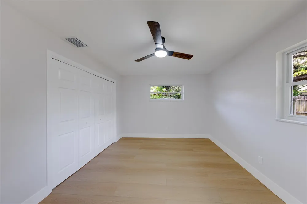 471 SIERRA CIRCLE E Largo, FL 33770