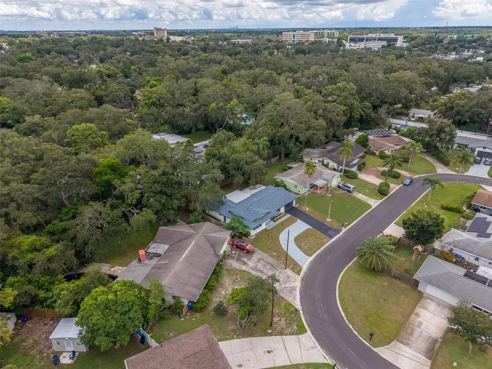 471 SIERRA CIRCLE E Largo, FL 33770