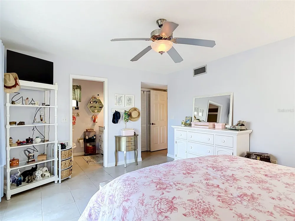1759 LAKE PLACE #1759B Venice, FL 34293