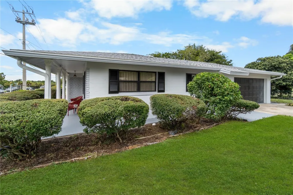 1481 DERBYSHIRE ROAD Daytona Beach, FL 32117