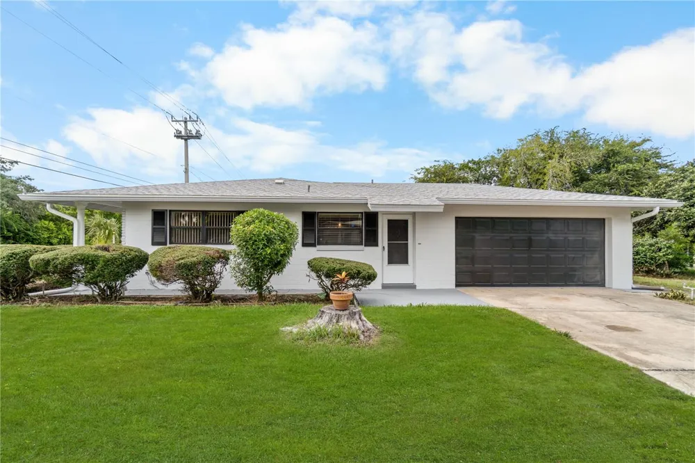 1481 DERBYSHIRE ROAD Daytona Beach, FL 32117