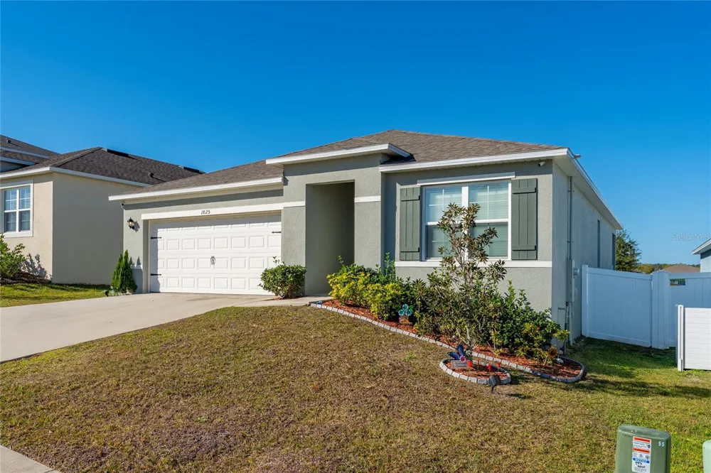 1825 JUNEBERRY STREET Clermont, FL 34715