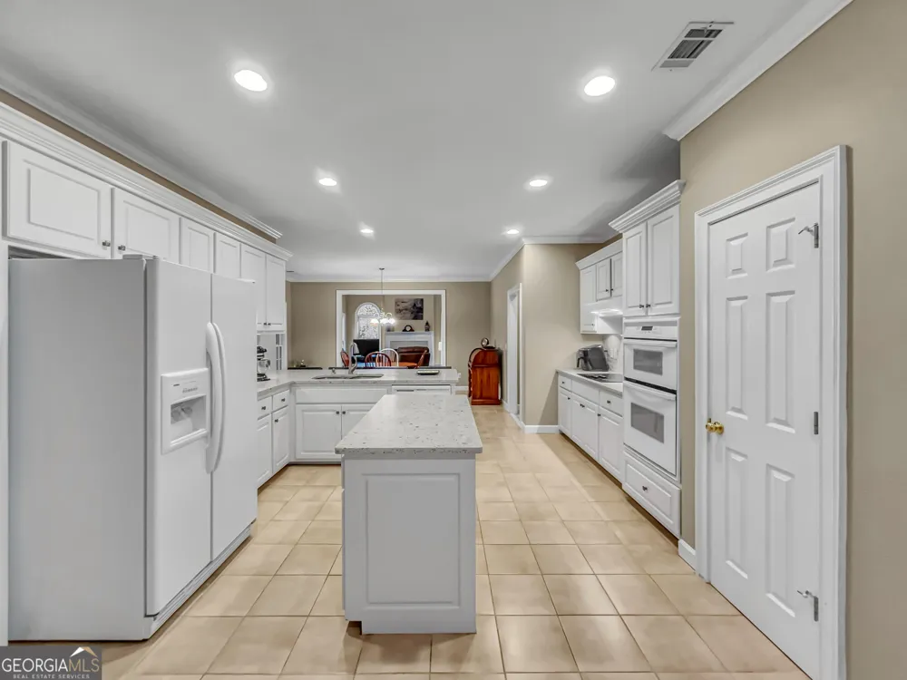 1071 Waterford CT Watkinsville, GA 30677