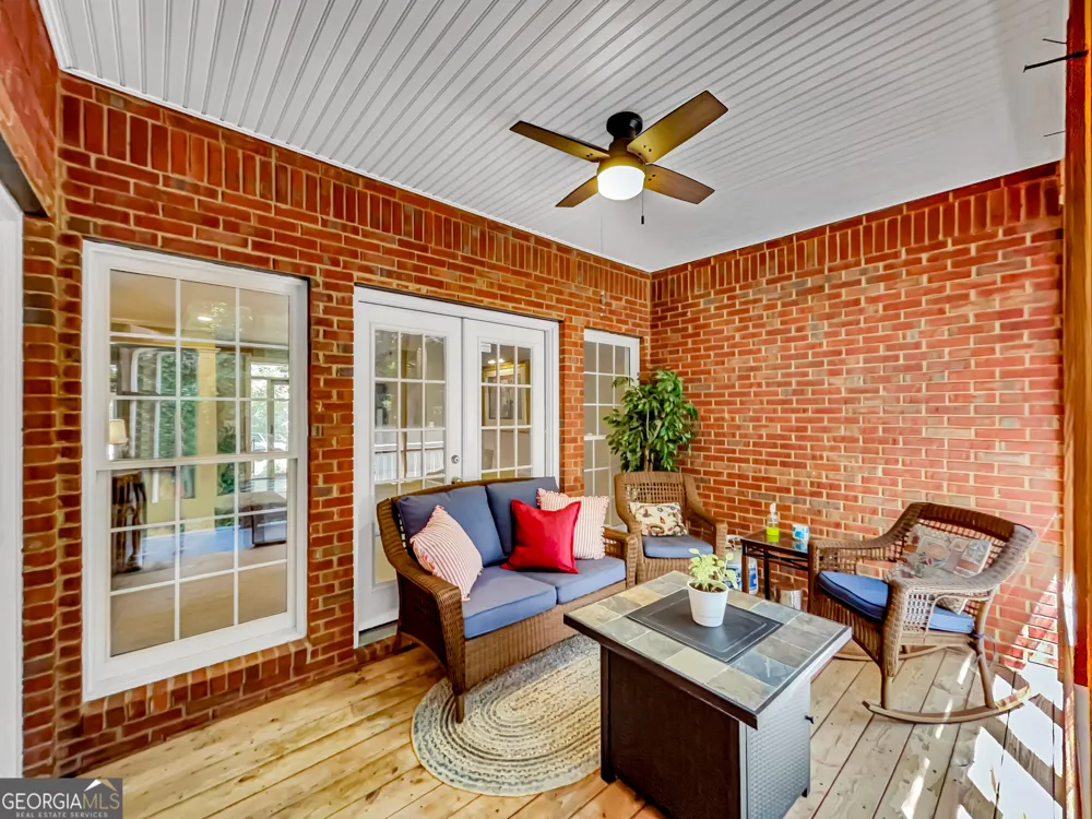 1071 Waterford CT Watkinsville, GA 30677