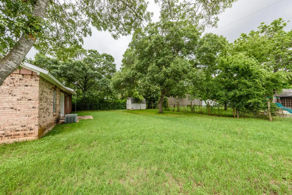 3200 John Campbells Trail Austin, TX 78735