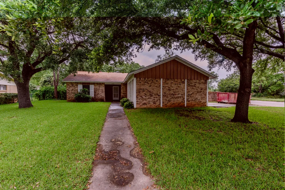 3200 John Campbells Trail Austin, TX 78735