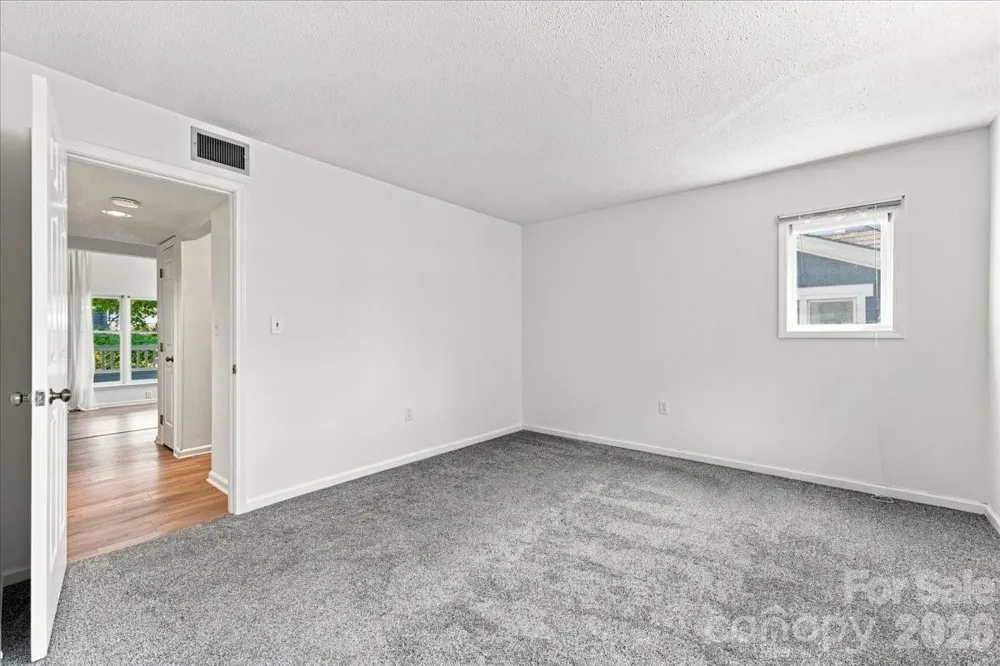 419 W 8th Street #59 Charlotte, NC 28202