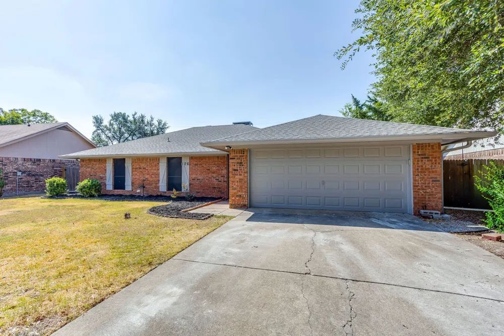 106 Sidney Drive Glenn Heights, TX 75154
