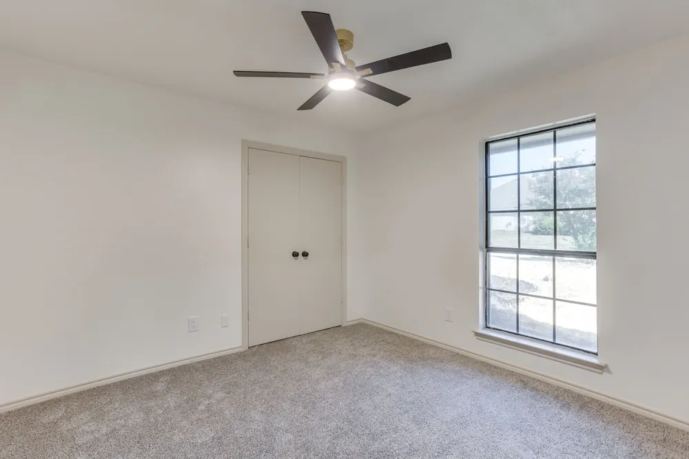 106 Sidney Drive Glenn Heights, TX 75154
