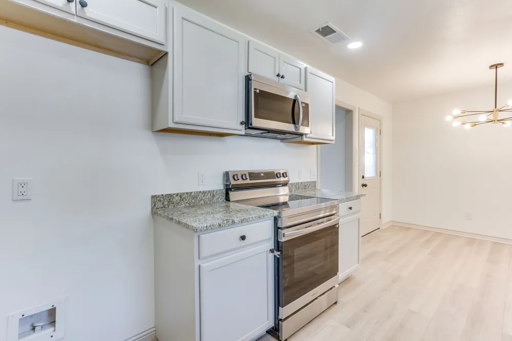 106 Sidney Drive Glenn Heights, TX 75154