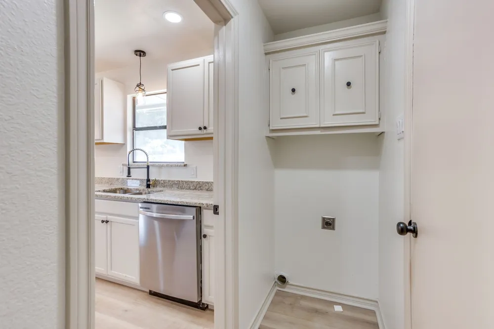 106 Sidney Drive Glenn Heights, TX 75154