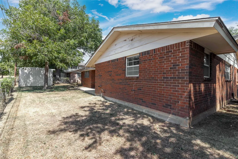 2103 16th Street Brownwood, TX 76801