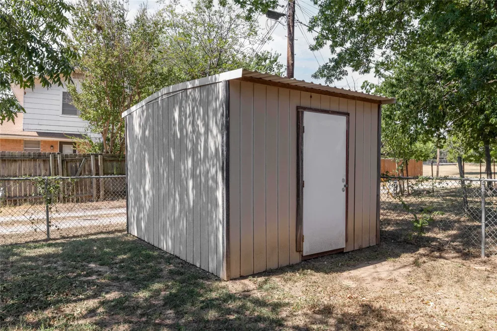 2103 16th Street Brownwood, TX 76801