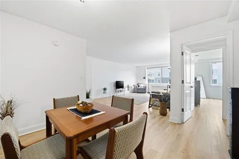 2479 Peachtree Road NE #303