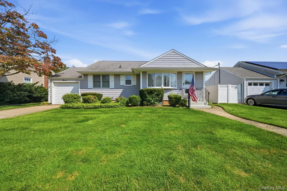 7 Crown Street Hicksville, NY 11801