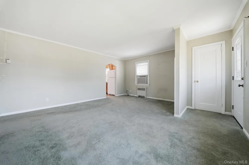 7 Crown Street Hicksville, NY 11801