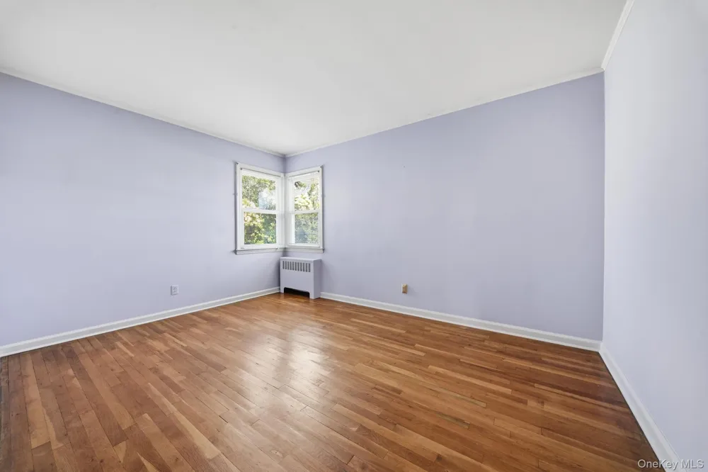 7 Crown Street Hicksville, NY 11801