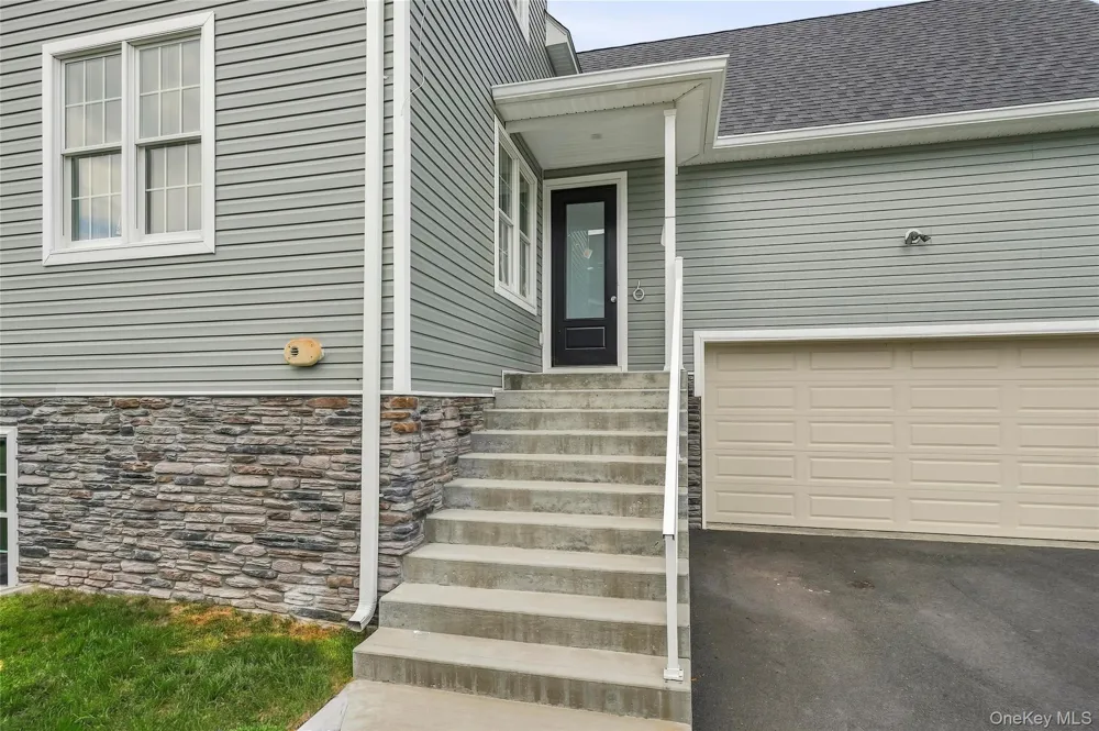 38 Van Arsdale Road Monroe, NY 10950