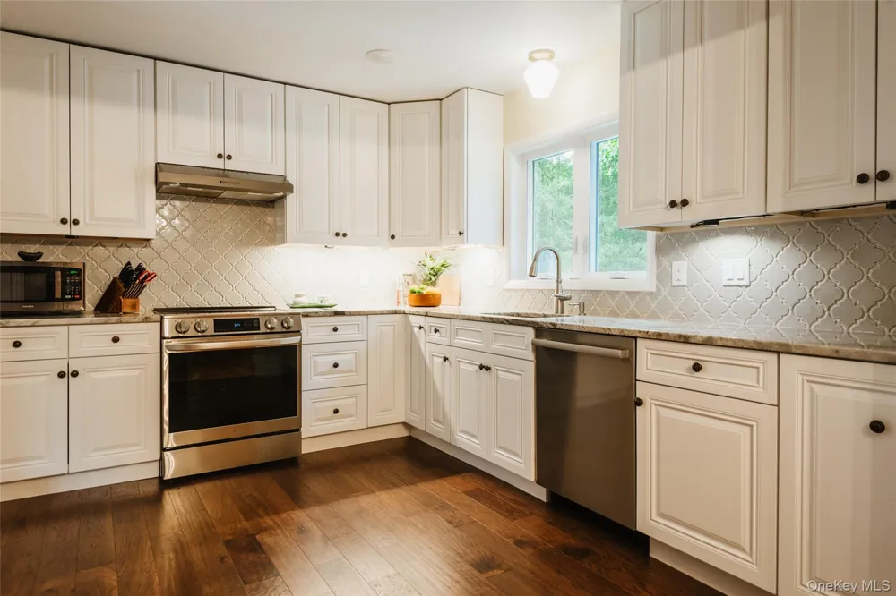 7 Tina Drive Highland, NY 12528