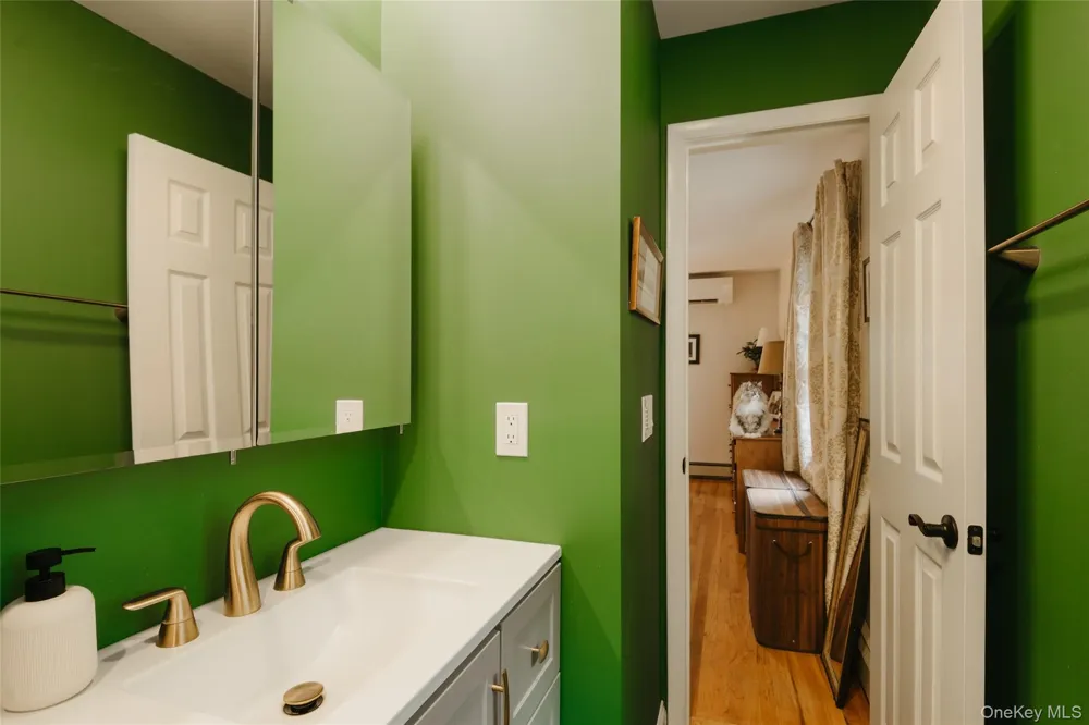 7 Tina Drive Highland, NY 12528