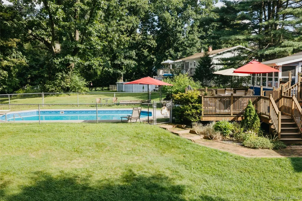 7 Tina Drive Highland, NY 12528