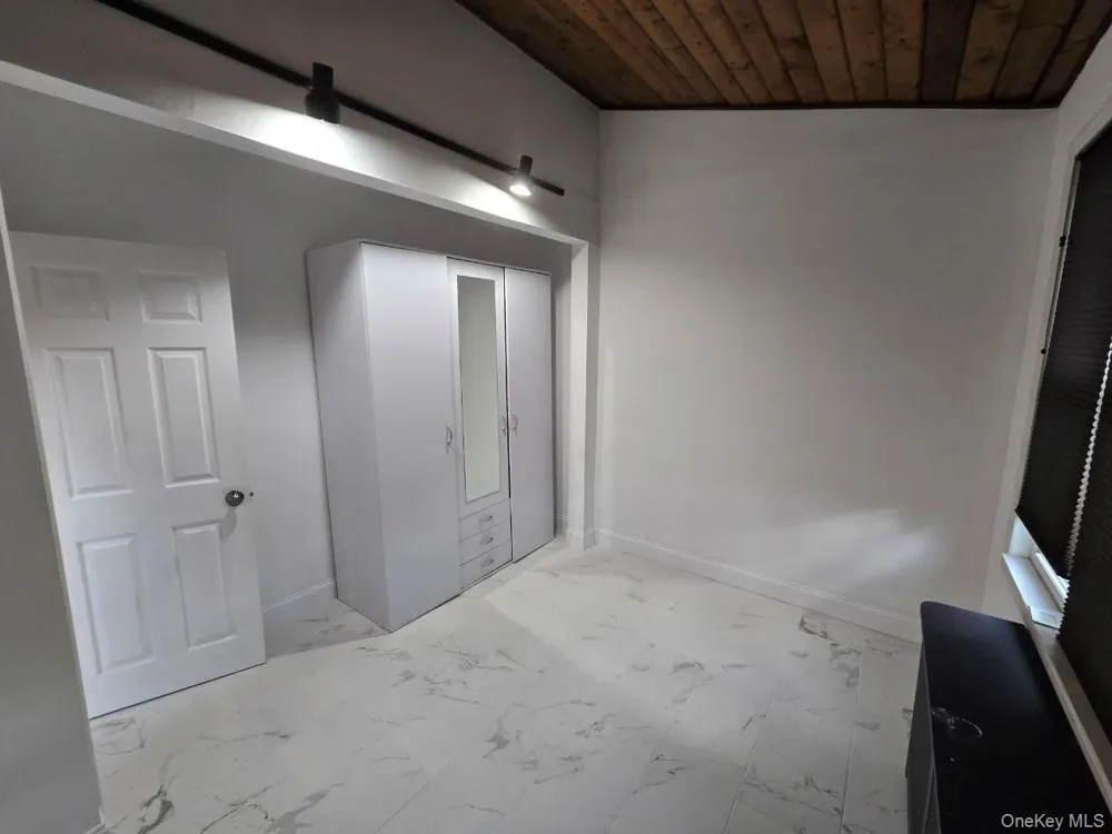 3175 Layton Avenue Bronx, NY 10465