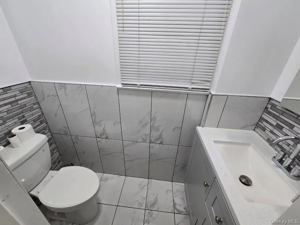 3175 Layton Avenue Bronx, NY 10465