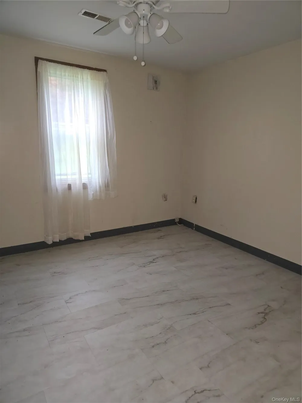 154 Washington Street #4 Athens, NY 12015