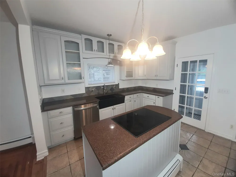 46 Old Post Road Staatsburg, NY 12580