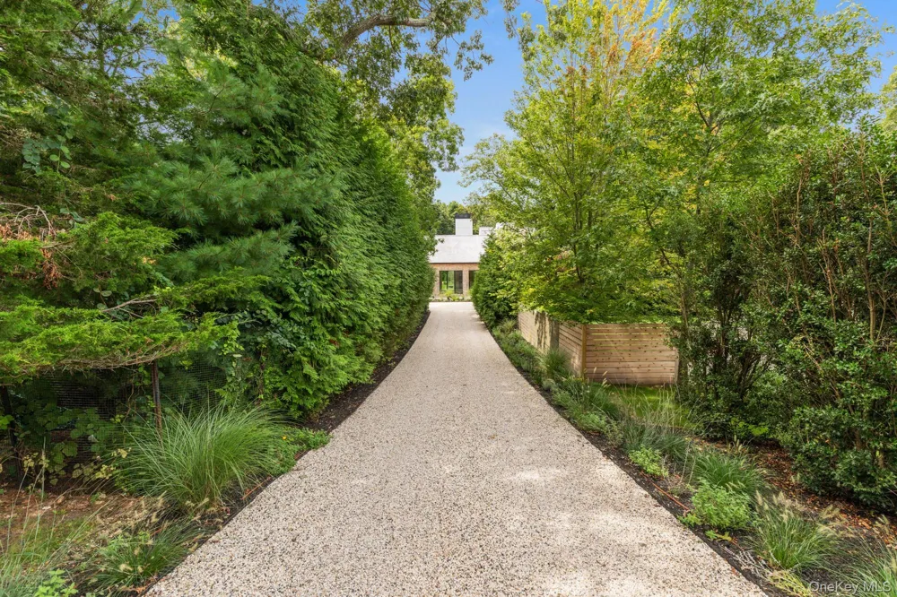 147 Old House Landing East Hampton, NY 11937