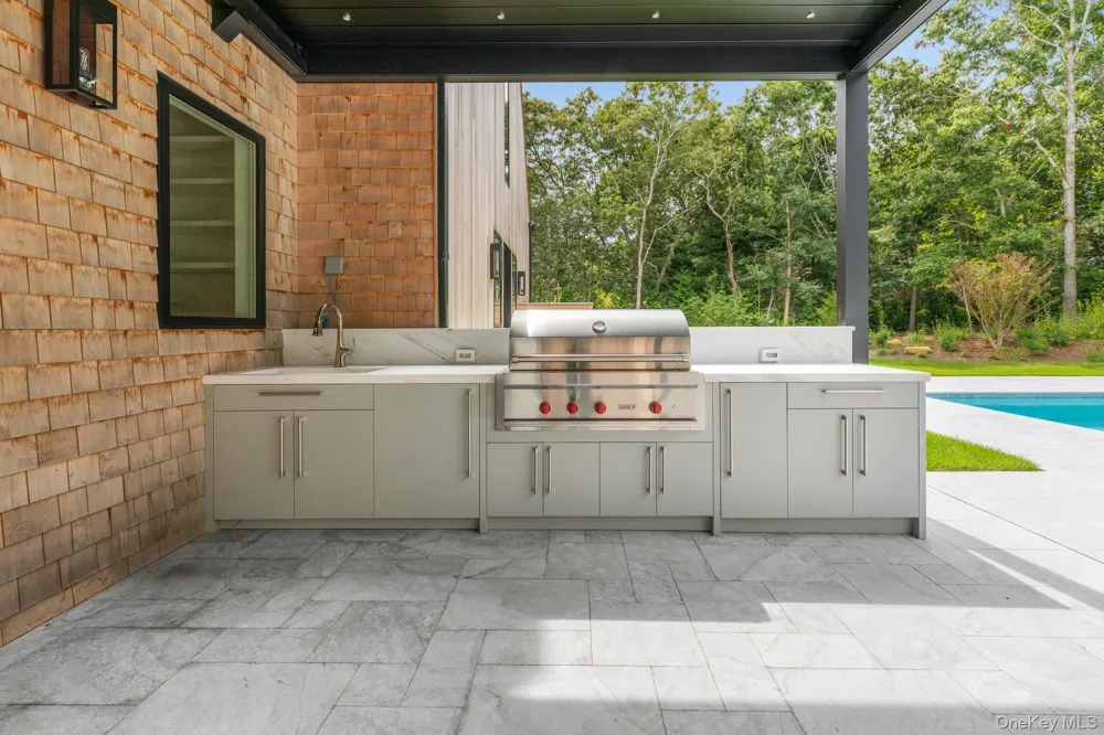 147 Old House Landing East Hampton, NY 11937