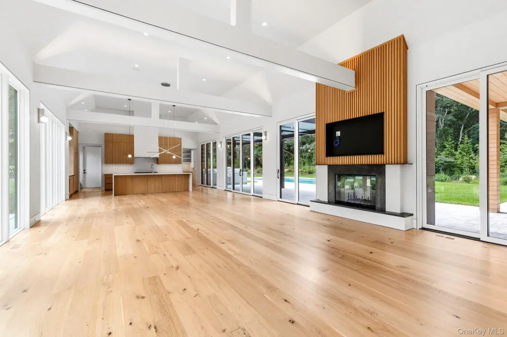 147 Old House Landing East Hampton, NY 11937