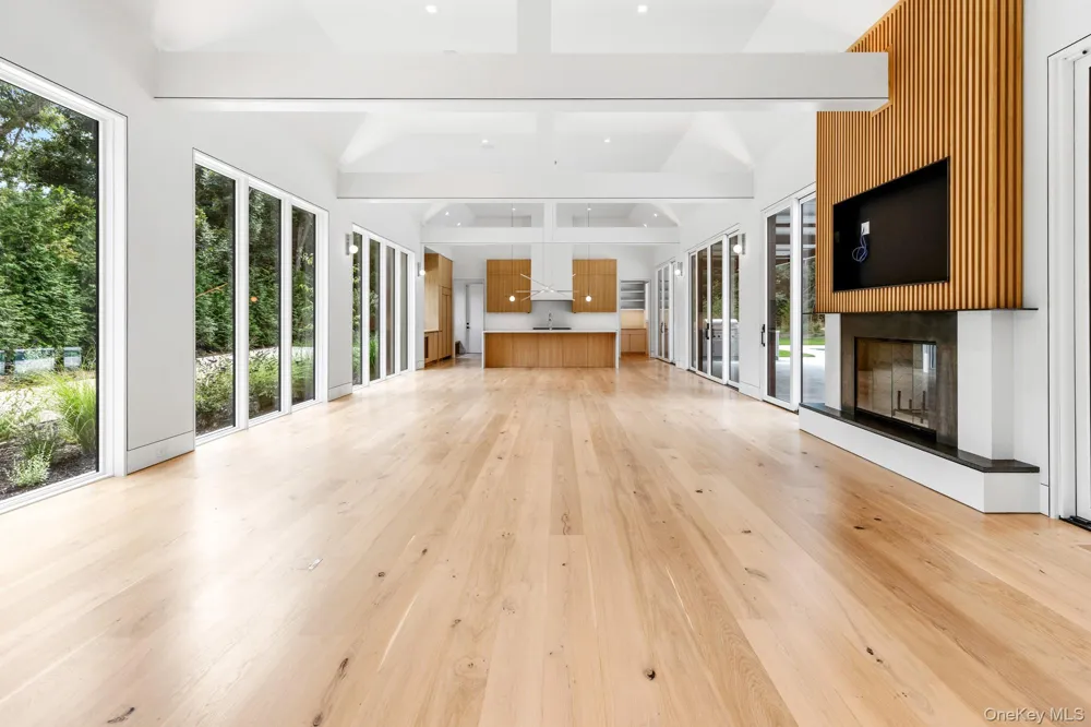 147 Old House Landing East Hampton, NY 11937