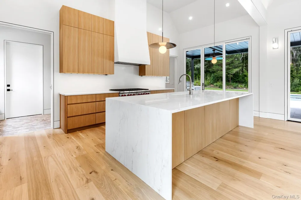 147 Old House Landing East Hampton, NY 11937