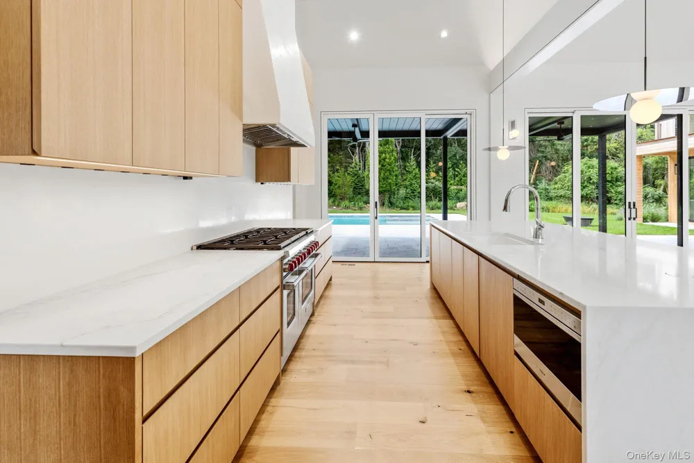 147 Old House Landing East Hampton, NY 11937