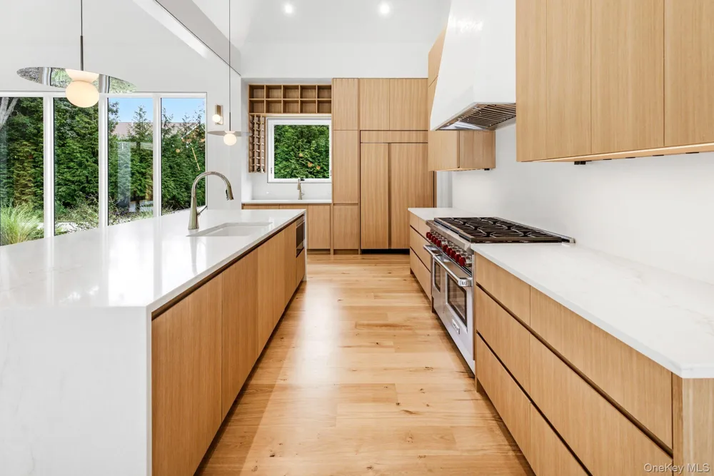 147 Old House Landing East Hampton, NY 11937