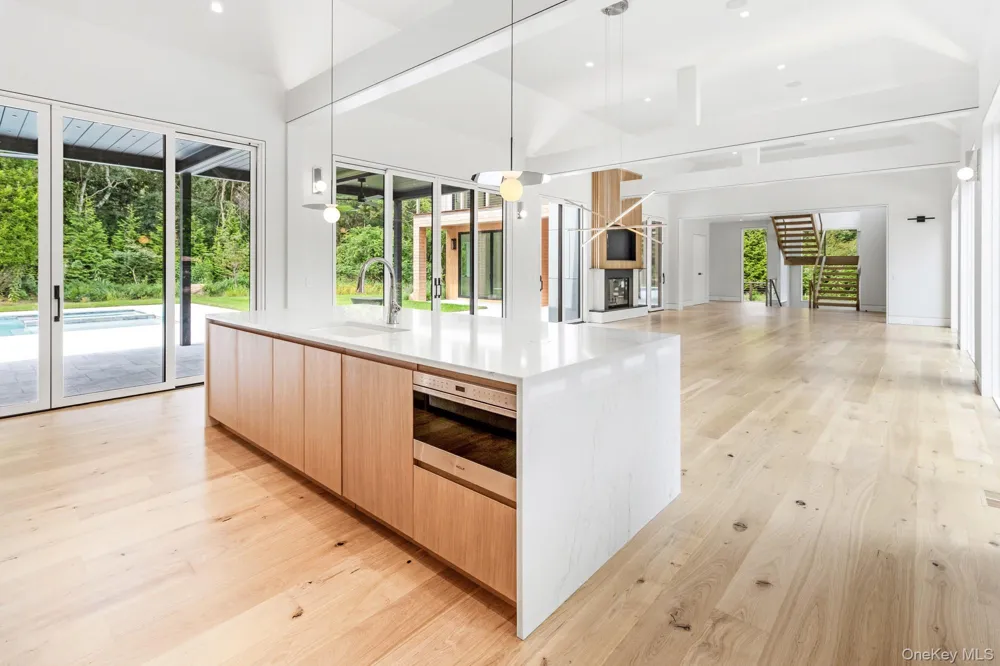 147 Old House Landing East Hampton, NY 11937