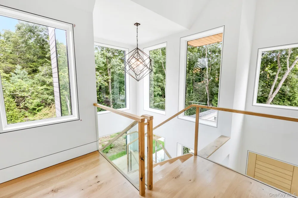 147 Old House Landing East Hampton, NY 11937