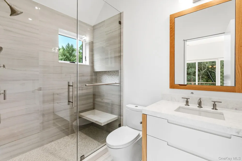147 Old House Landing East Hampton, NY 11937