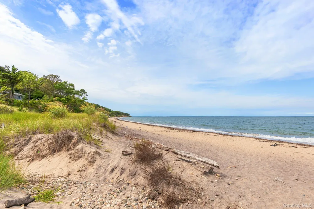 147 Old House Landing East Hampton, NY 11937