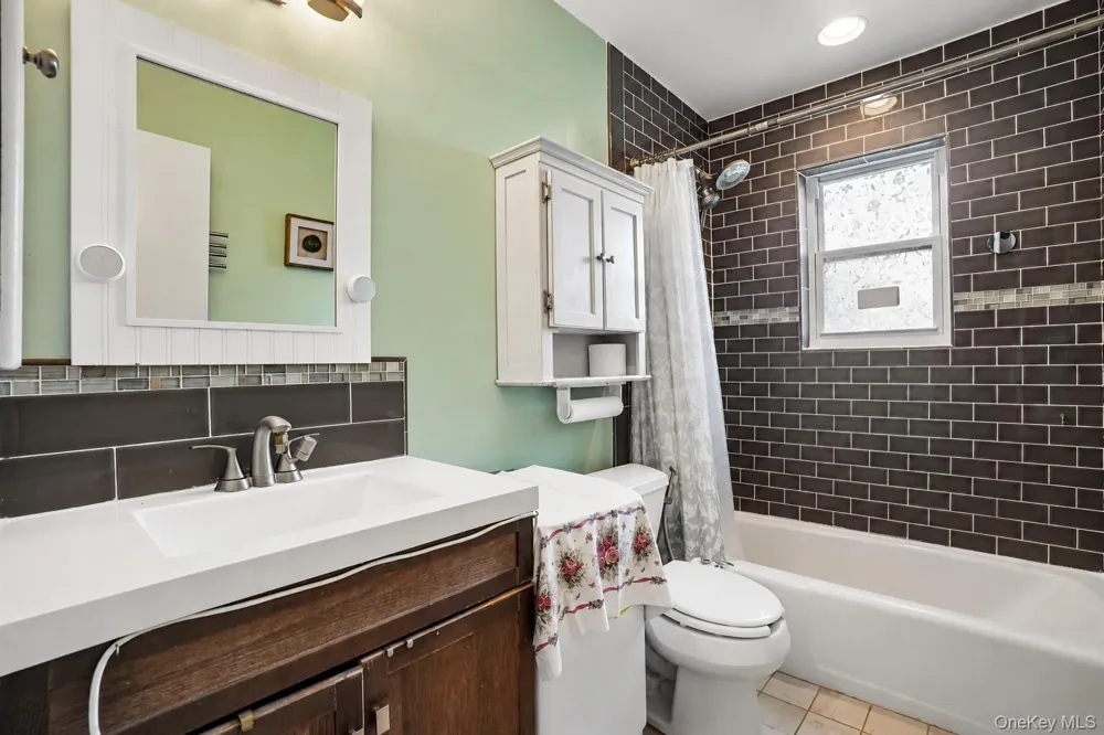 15 Doxbury Lane Suffern, NY 10901