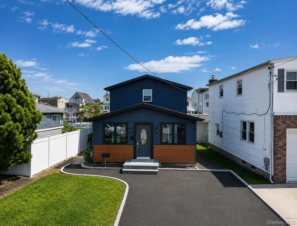 55 Alhambra Road Massapequa, NY 11758