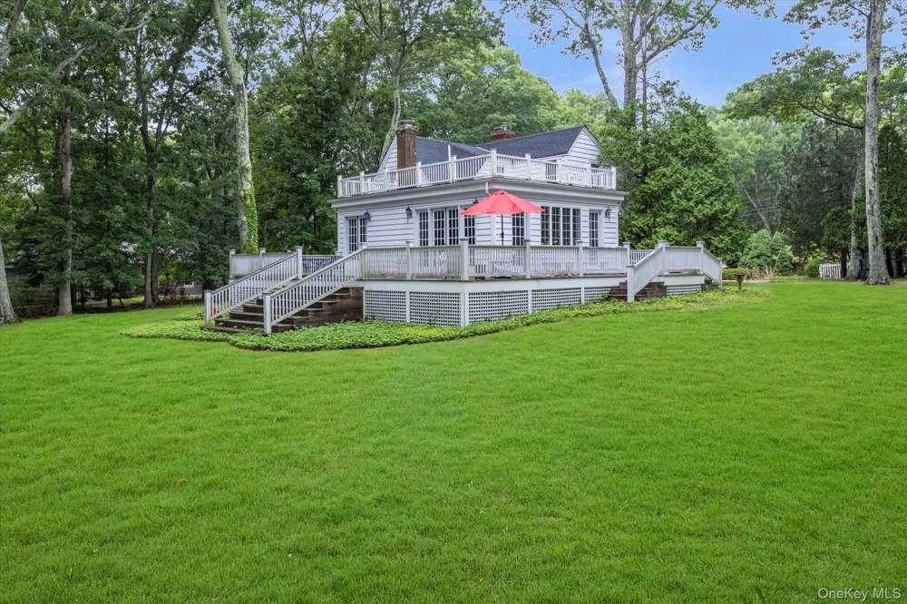 601 Water Mill Towd Road Southampton, NY 11968