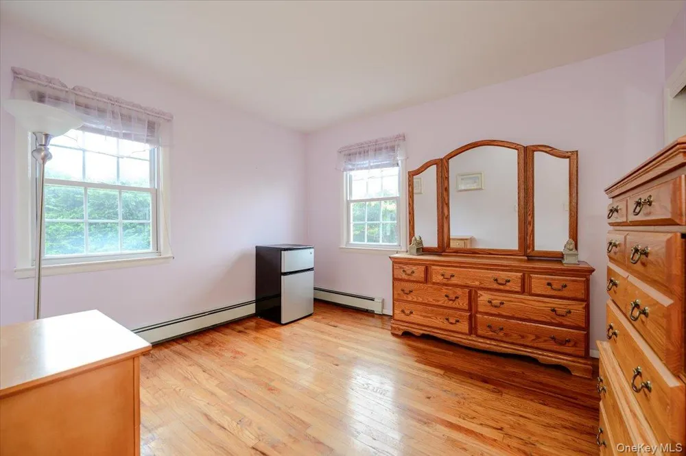 8 Curlew Place Massapequa, NY 11758
