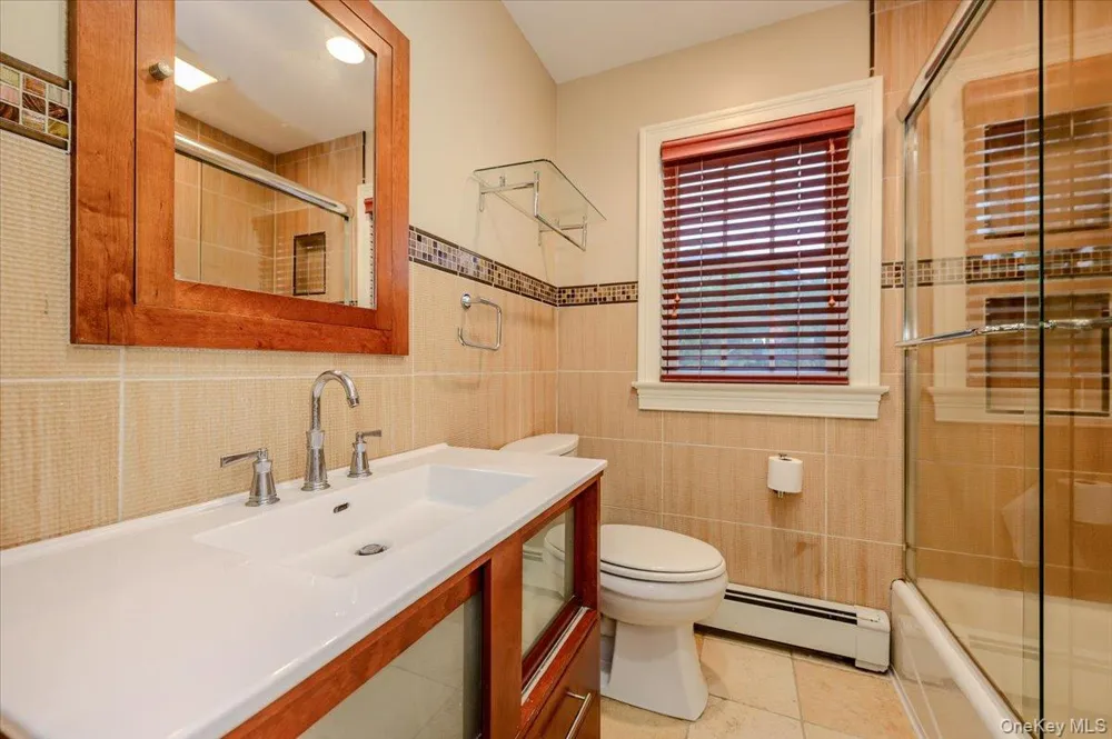 8 Curlew Place Massapequa, NY 11758