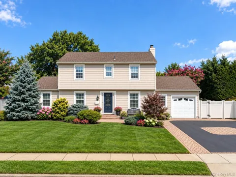 8 Curlew Place