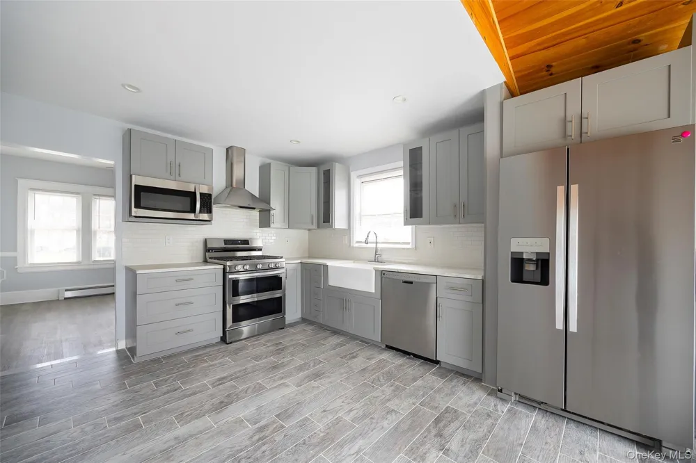 67 S Grand Avenue Poughkeepsie, NY 12603
