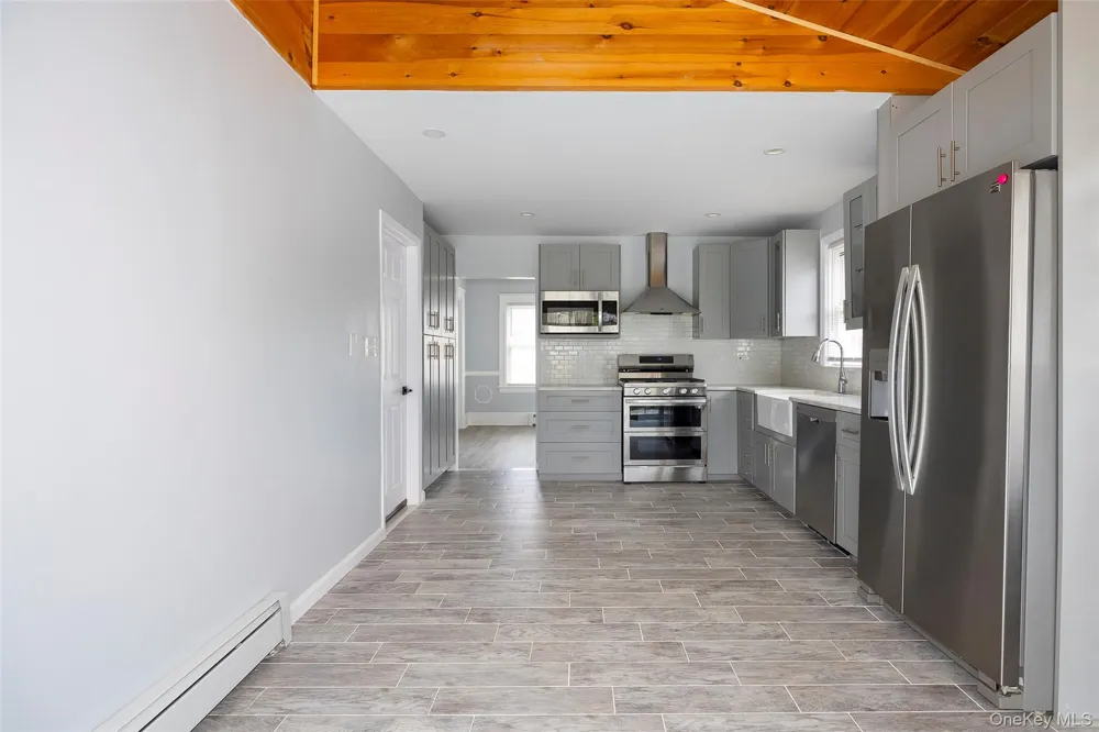 67 S Grand Avenue Poughkeepsie, NY 12603